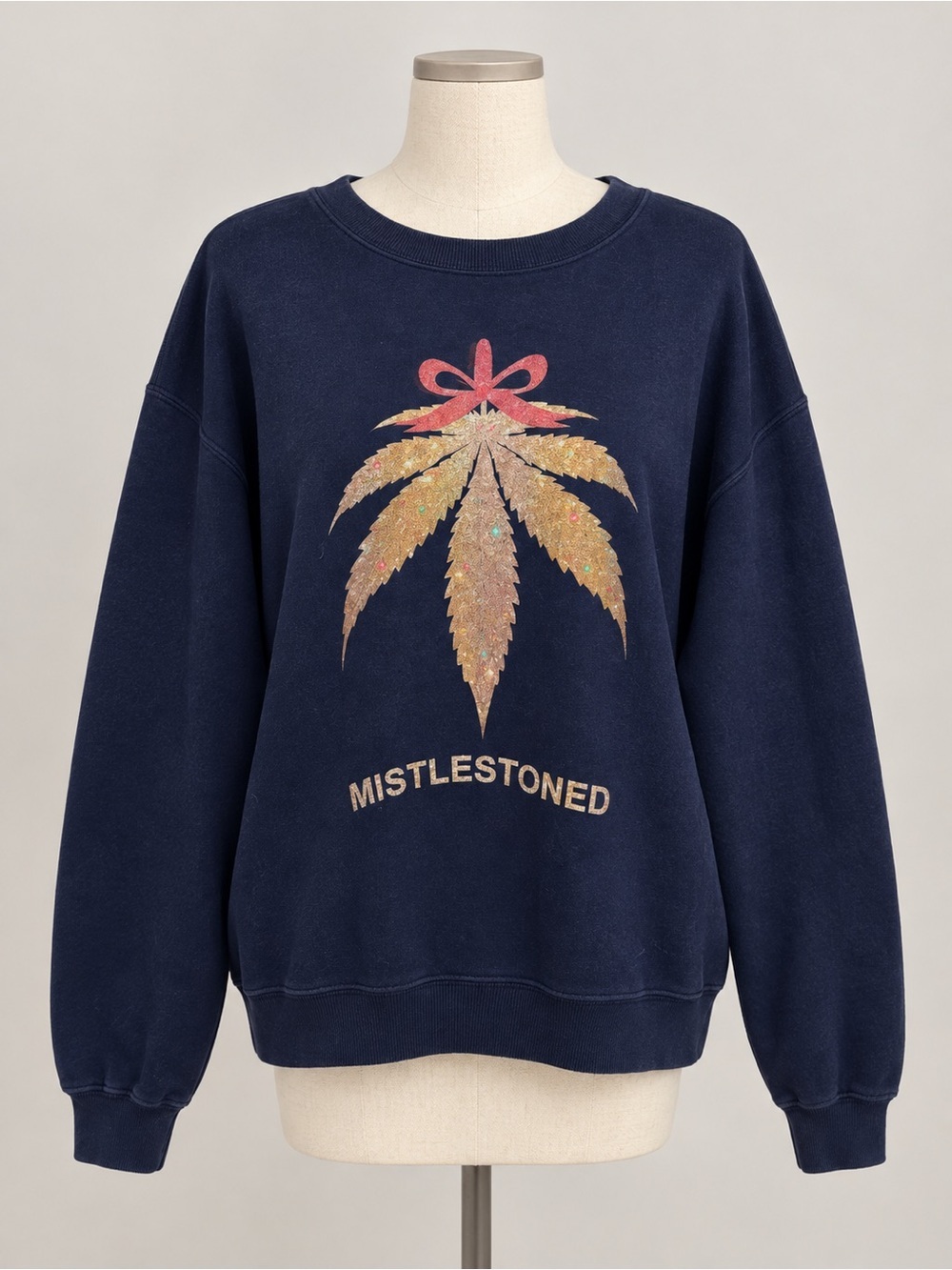 Delta Fleece XL Navy Mistlestoned Christmas Leaf Graphic Crewneck Sweatshirt